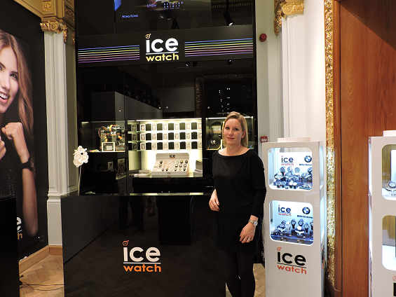 Katy Tensen, zaakvoerder Ice-Watch Store antwerpen